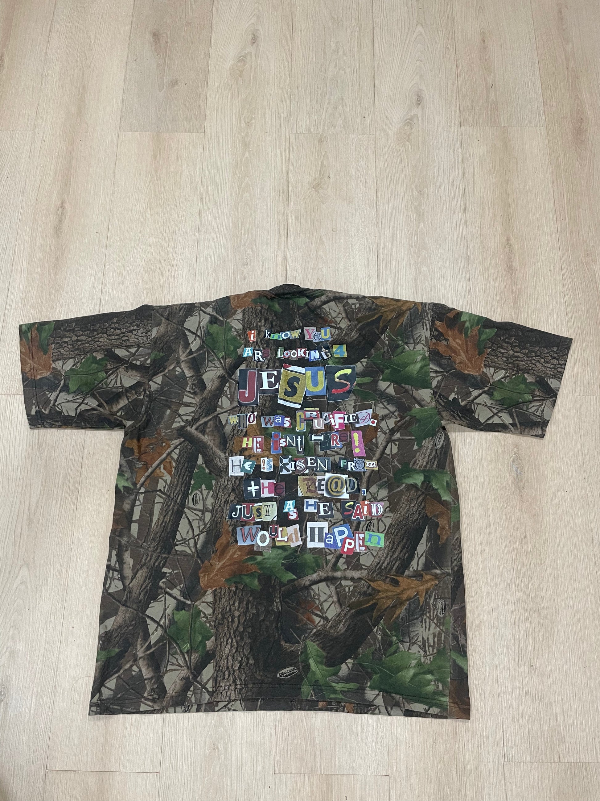 "He is Alive" Vintage Camo Tee - ALTAMAR